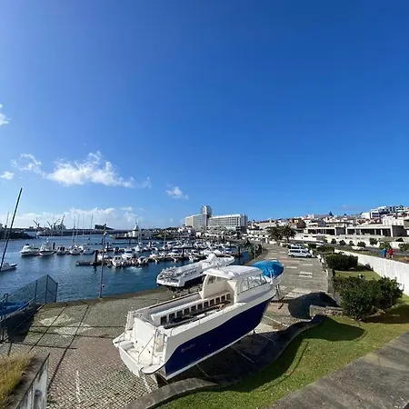 Toi Et Moi-guests Speek For Us! * 蓬塔德尔加达