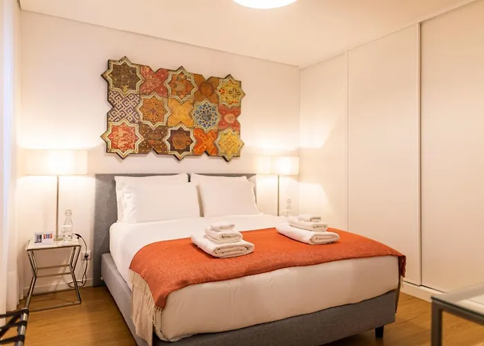 Toi Et Moi-guests Speek For Us! Понта-Делгада